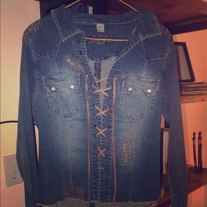 Silver brand, sexiest jean shirt ever! Sz. M